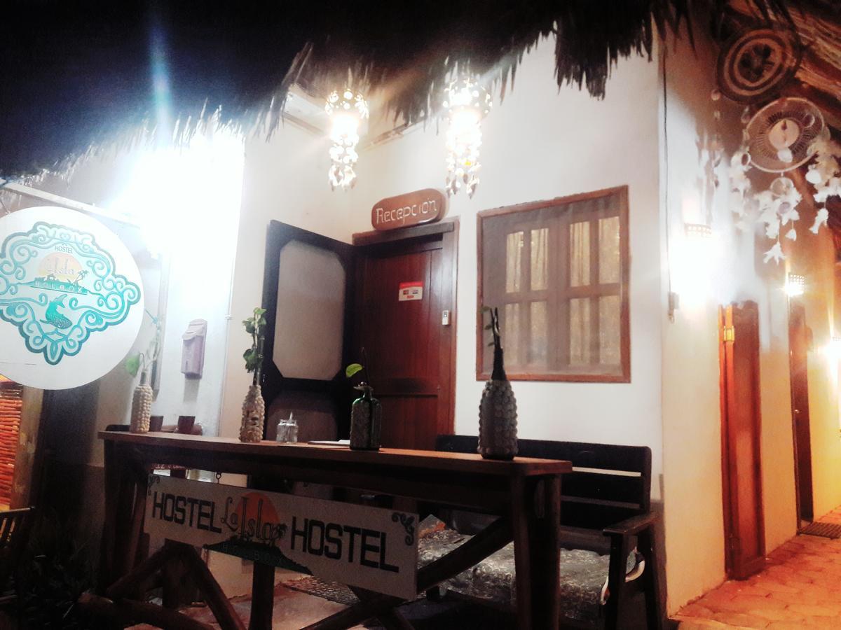 Hostel La ホルボックス島 エクステリア 写真