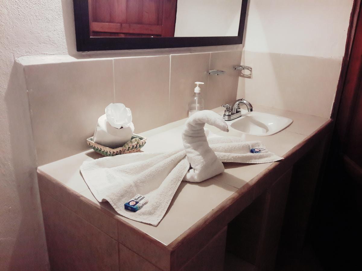 Hostel La ホルボックス島 エクステリア 写真