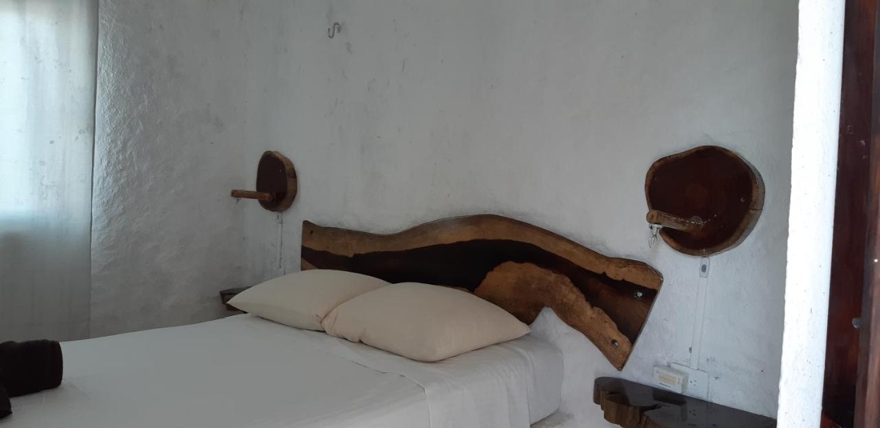 Hostel La ホルボックス島 エクステリア 写真