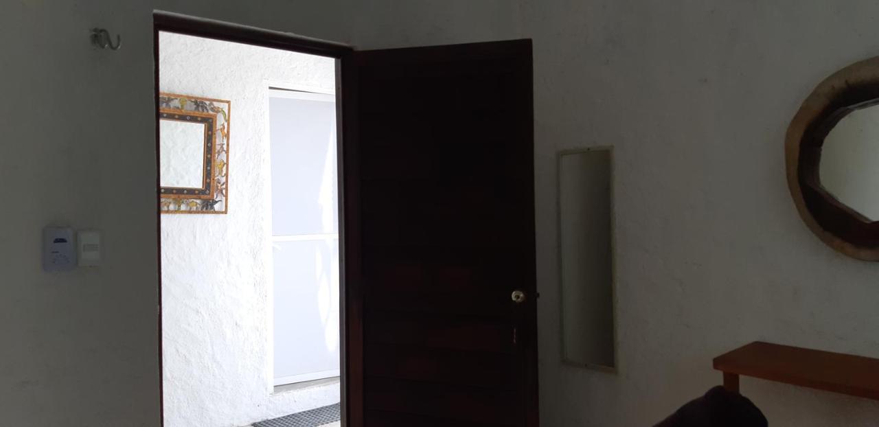 Hostel La ホルボックス島 エクステリア 写真
